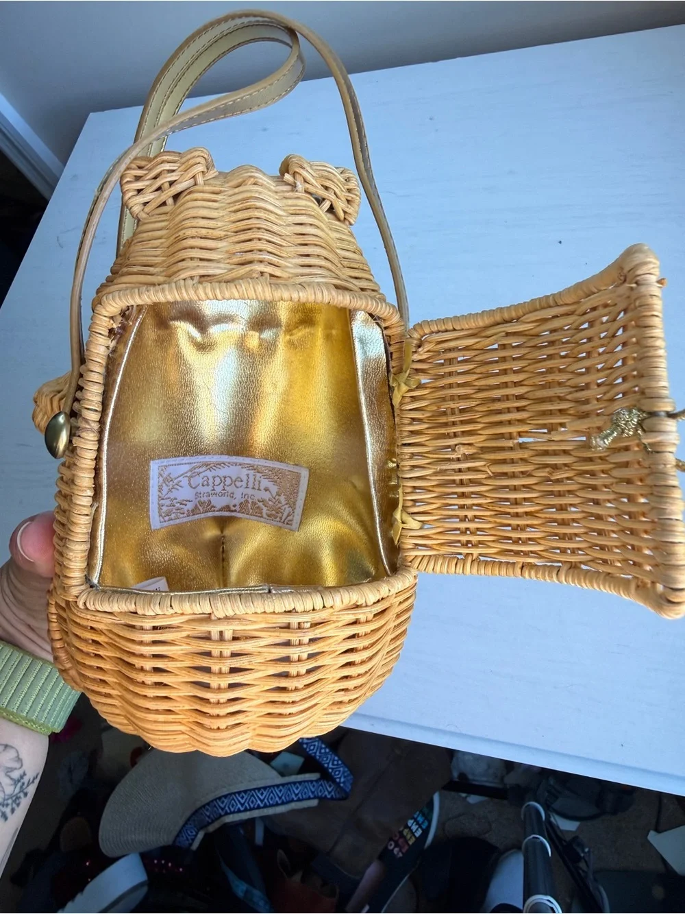 Cappelli Wicker Novelty CrossBody Frog Purse Button Eyes Animal Basket Bag